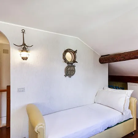 Seaview Near The Castle By Wonderful Italy Apartment
